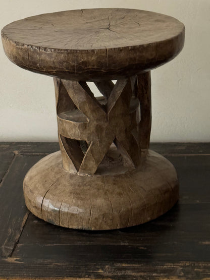 TABOURET TONGA N6 - ZIMBABWE