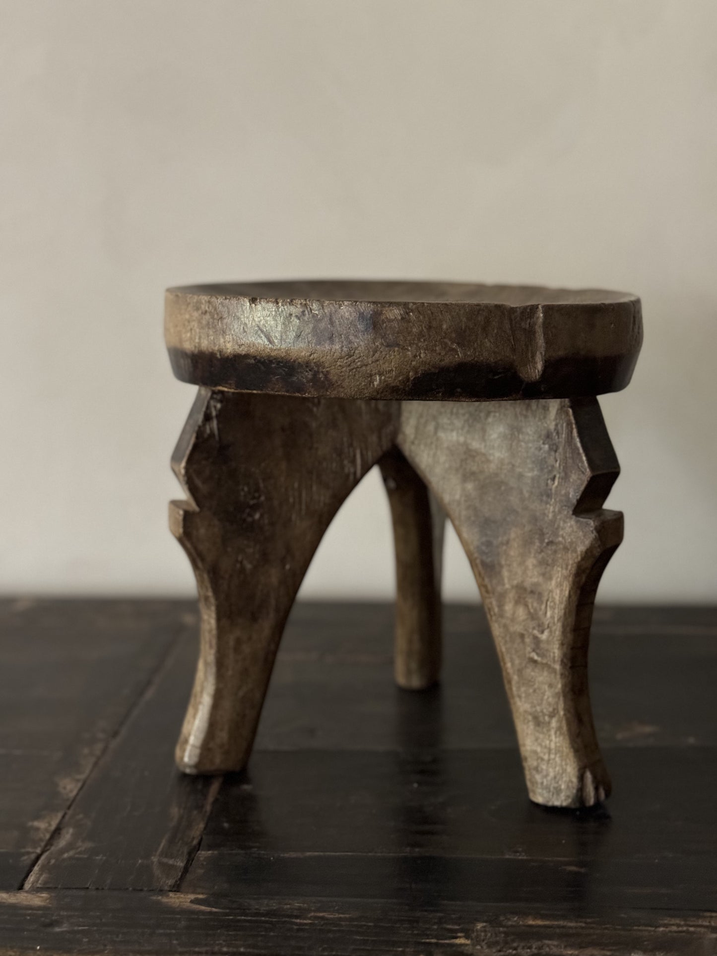 TABOURET TONGA N8 - ZIMBABWE