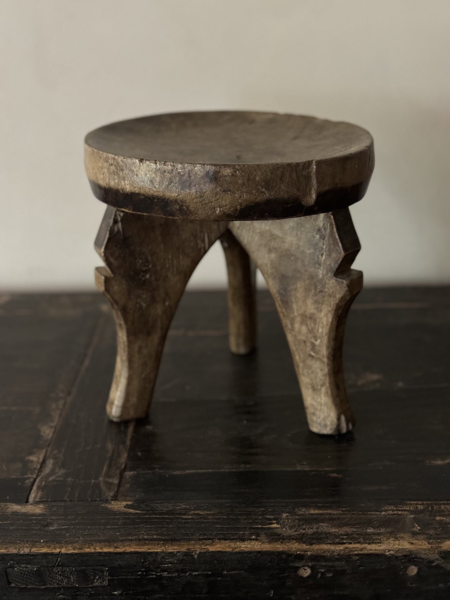 TABOURET TONGA N8 - ZIMBABWE