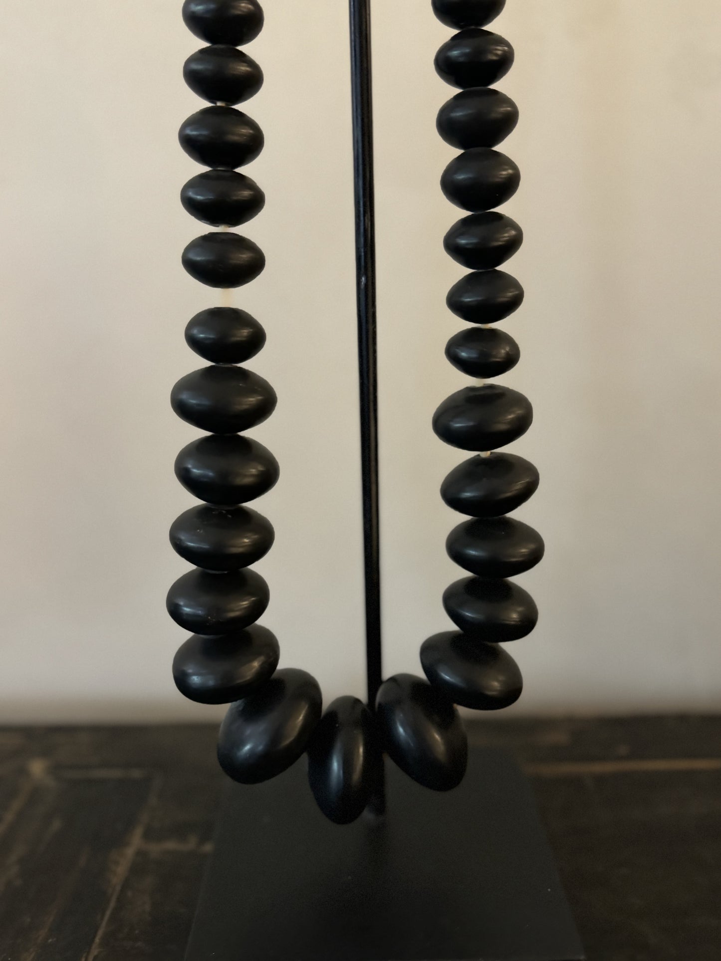 GRAND COLLIER AMBRE NOIR AFRICAINE