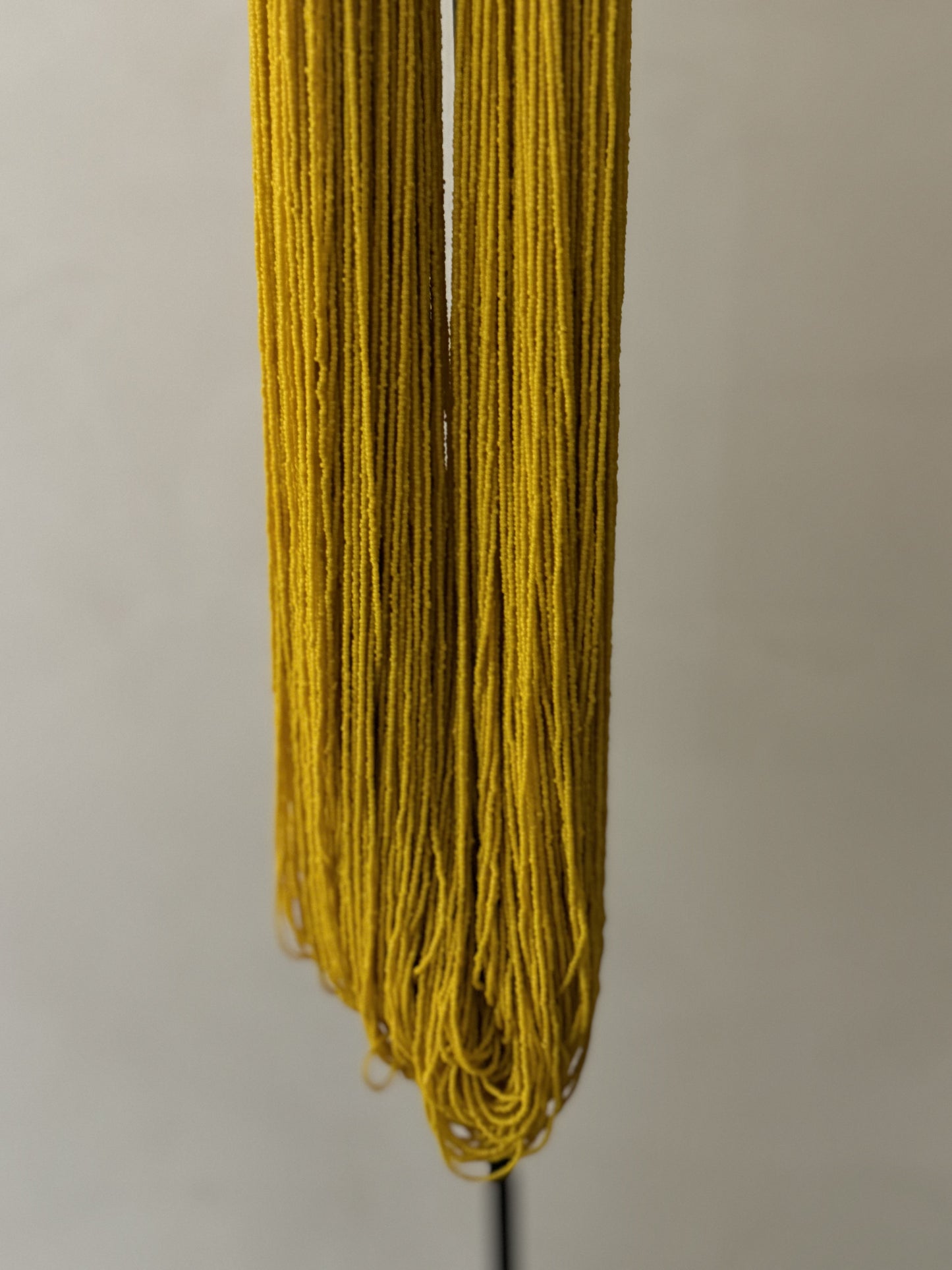 COLLIER TAMBA PERLES DE VERRE JAUNE- GHANA