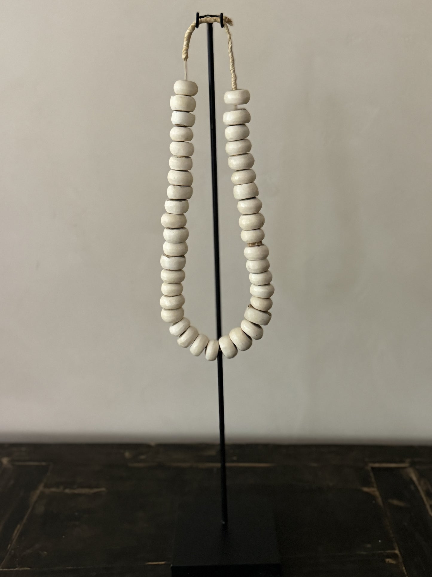 COLLIER PERLES EN OS DISQUES ÉPAIS - KENYA