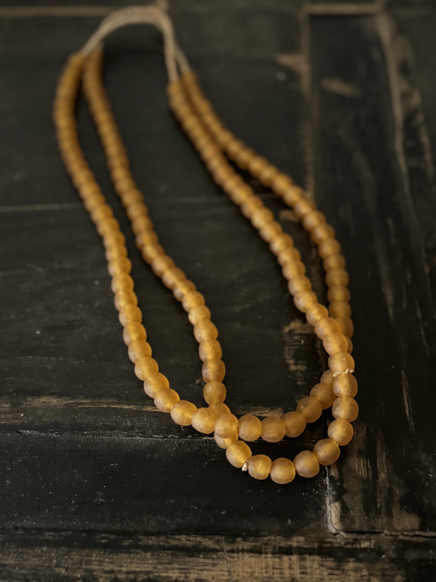 COLLIER PERLES DE VERRE ORANGE - GHANA