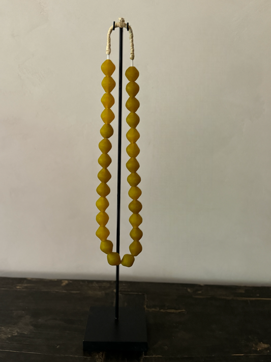 COLLIER PERLES DE VERRE JAUNE - GHANA